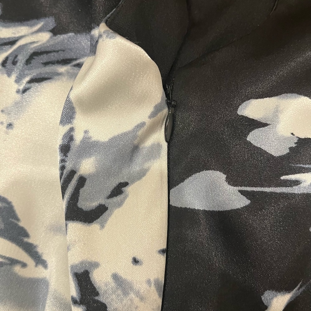 London Times One Shoulder Dress - Picture 10 of 10
